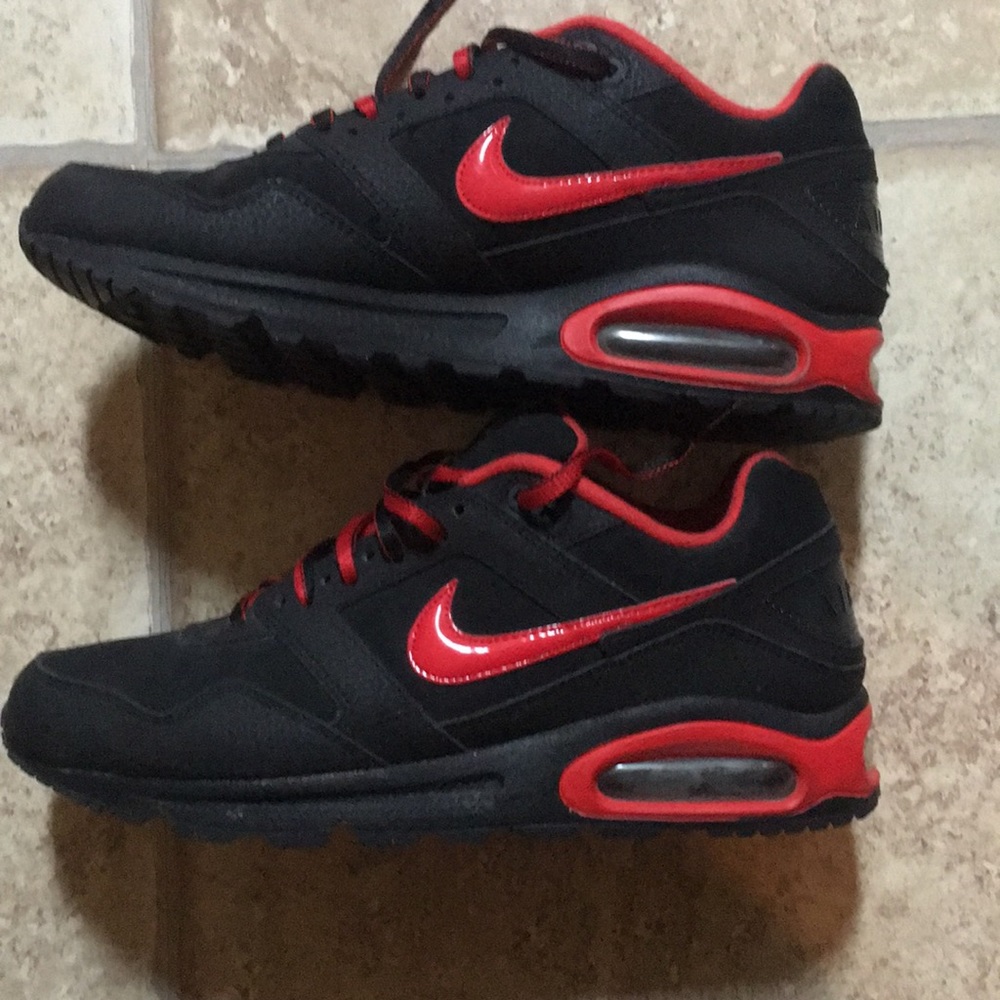 Nike Air Max Navigate Leather